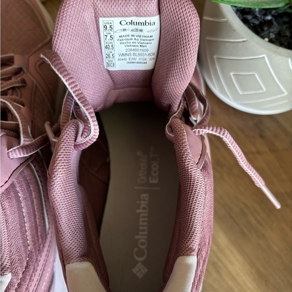 Columbia Women's Novo Trail Mid Shoe MWOT or Box Size 9.5 - Picture 7 of 7